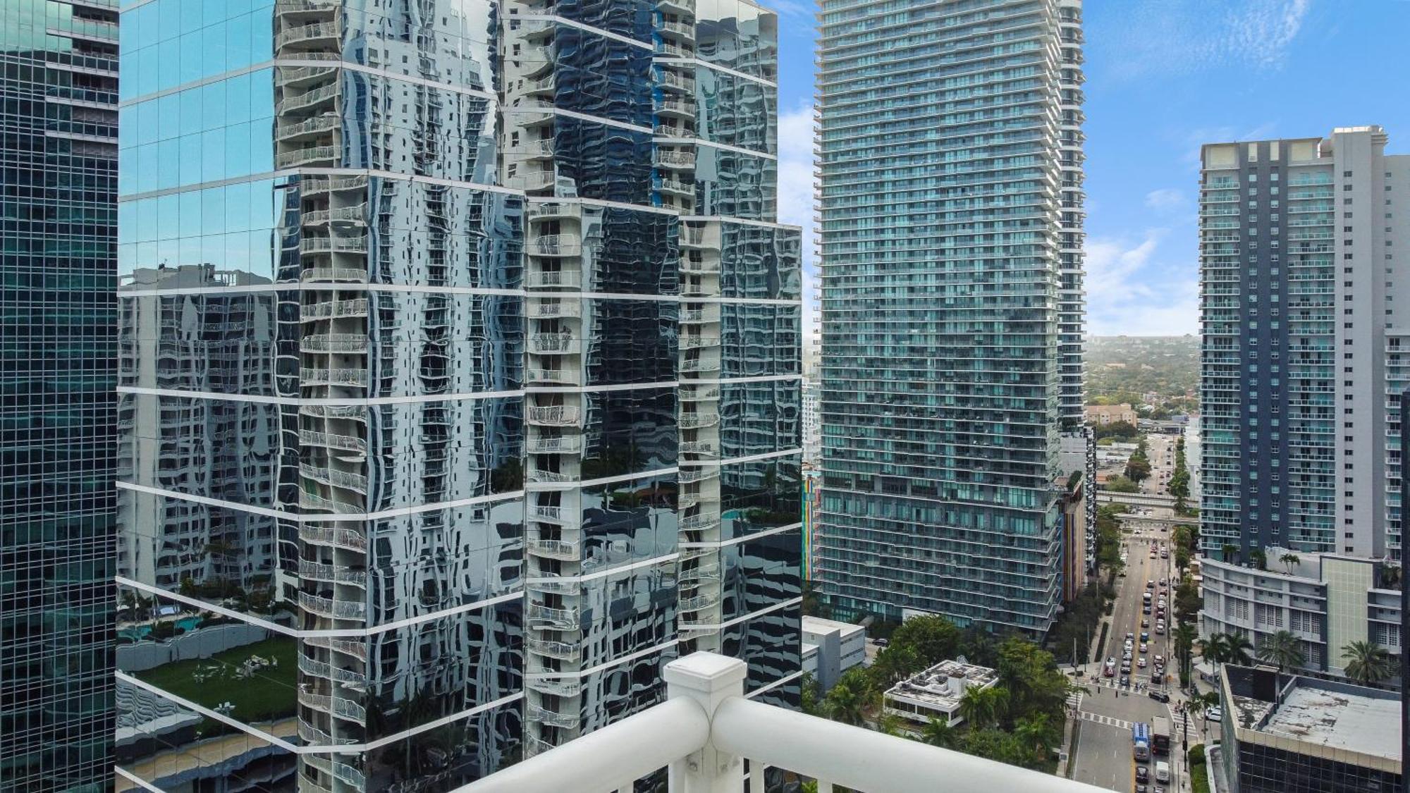 Upscale Brickell 3 Bedroom With Water Views And Free Parking Miami Eksteriør billede