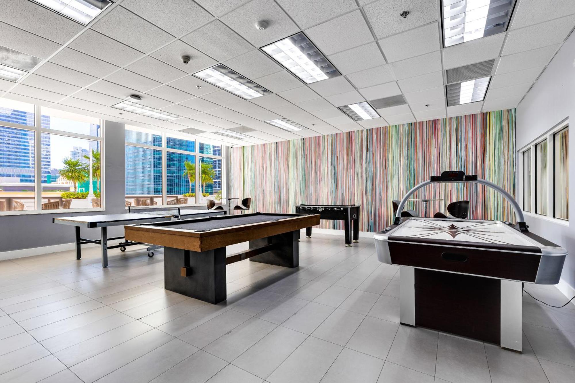Upscale Brickell 3 Bedroom With Water Views And Free Parking Miami Eksteriør billede